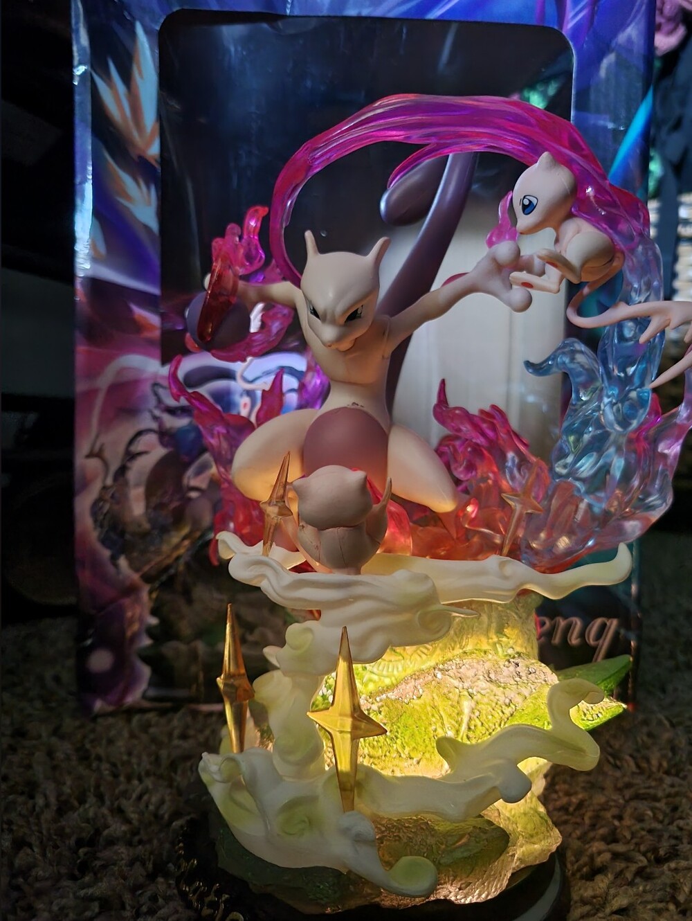 Pokemon Mew and Mewtwo Evolution GK Statue figure